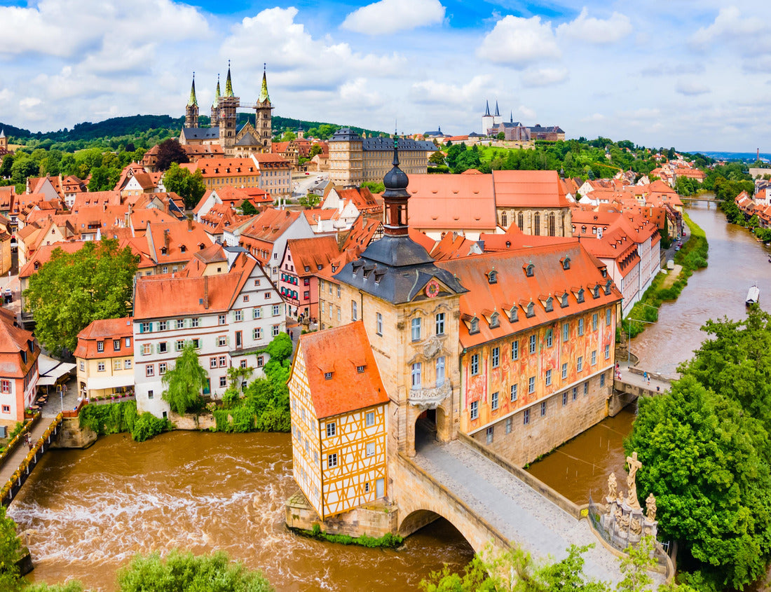 Noah Jigsaw Puzzle Bamberg Old Town Town Hall or town hall with panoramic view. Bamberg is a town on the Regnitz in Upper Franconia, Bavaria 1000 pieces