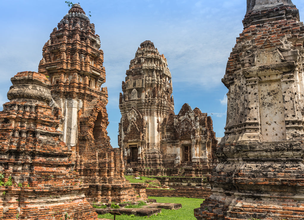 Phra Si Rattana Mahathat temple in Lopburi