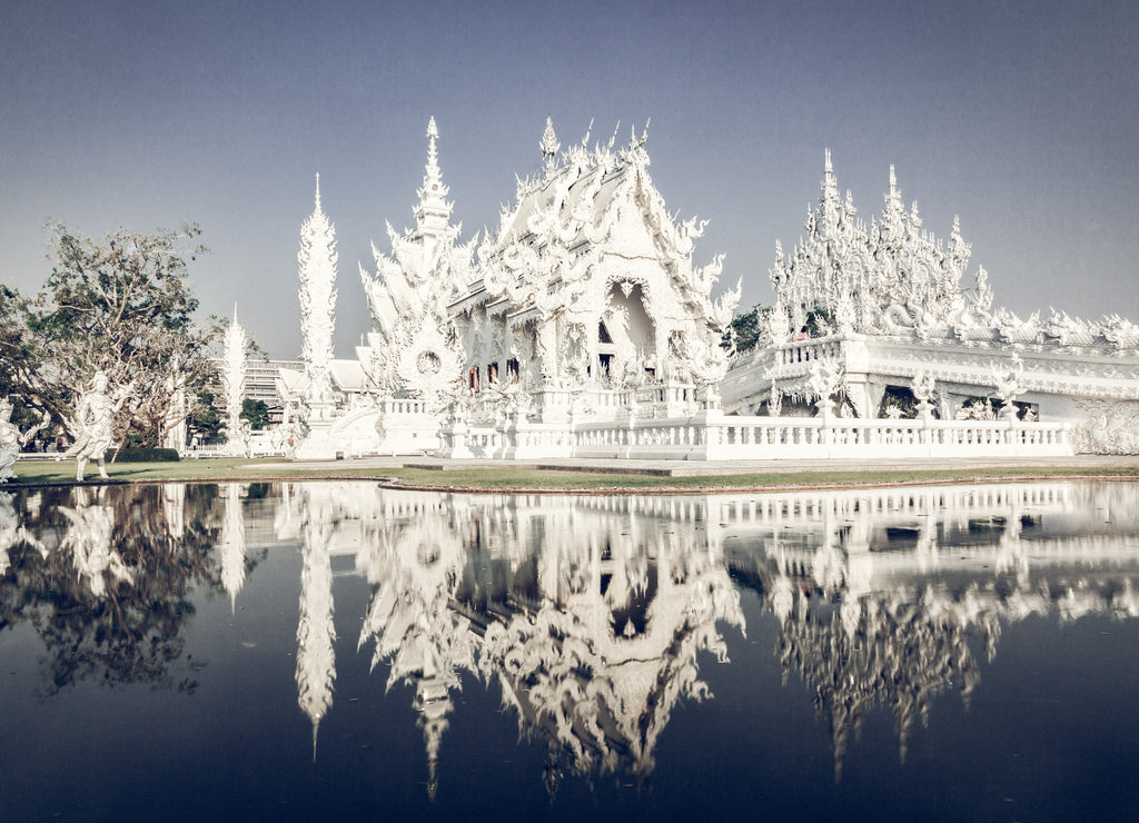 wat Rong Khun The famous White Temple in Chiang Rai, Thailand