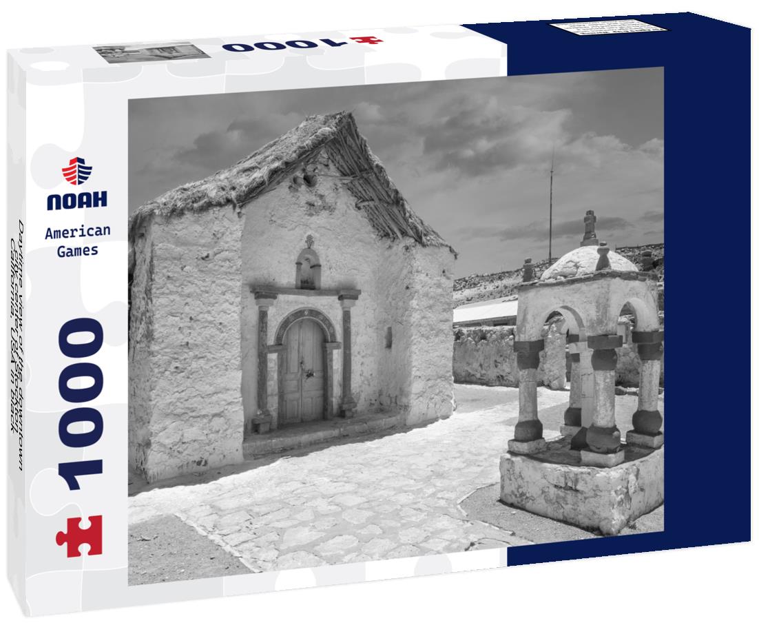 Noah Jigsaw Puzzle Daytime view of the downtown city center of Stockton, California, USA in black white 1000 pieces