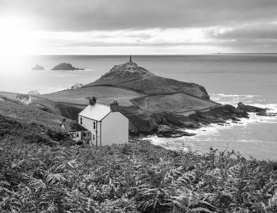 Noah Jigsaw Puzzle Epic sunrise over savannah in Murchinson Falls National Park Uganda in black white 1000 pieces