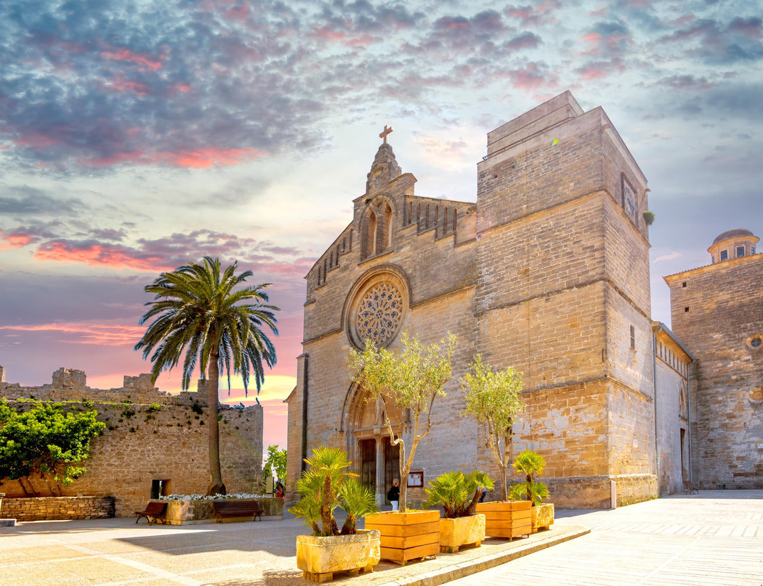 Noah Jigsaw Puzzle Historical city of Alcudia, Mallorca, Spain 1000 pieces