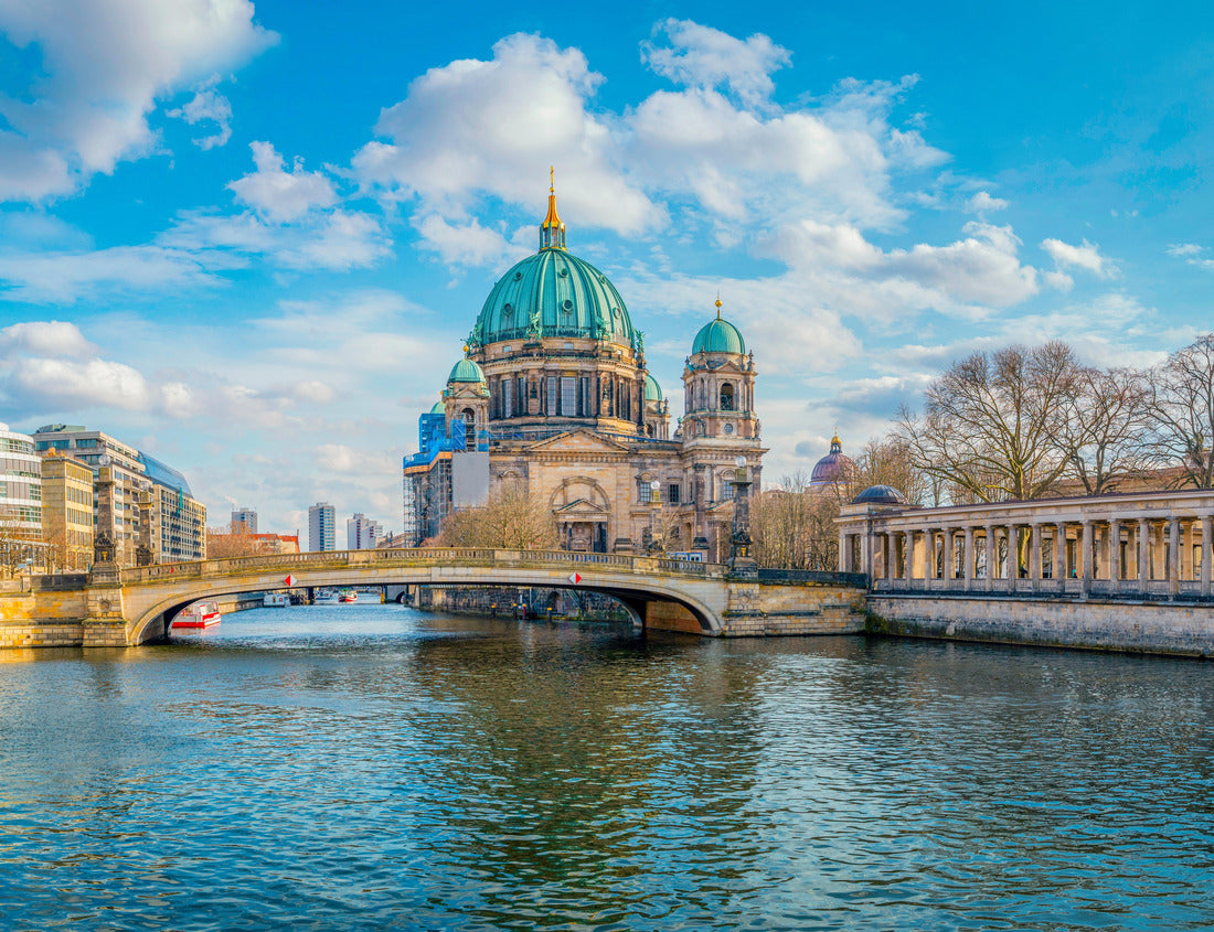 Noah Jigsaw Puzzle Berlin city skyline, buildings and Berlin Cathedral dome over the Spree river in the capital of Germany 1000 pieces