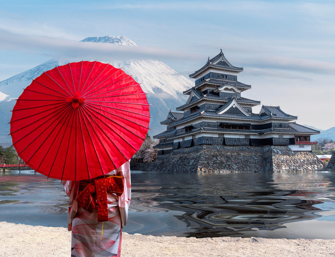 Noah Jigsaw Puzzle Japanese castle in Tokyo with cherry blossom, traveller woman in Kimono traditional dress, Fuji mountain blue sky and reflec of castle in river, Tokyo city, Japan 1000 pieces