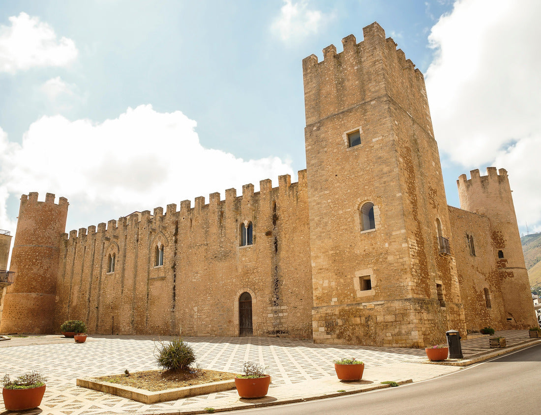 Noah Jigsaw Puzzle Architectural attractions of the Castle of the Counts of Modica (Castello dei Conti di Modica) in Alcamo, Province of Trapani, Sicily, Italy 1000 pieces