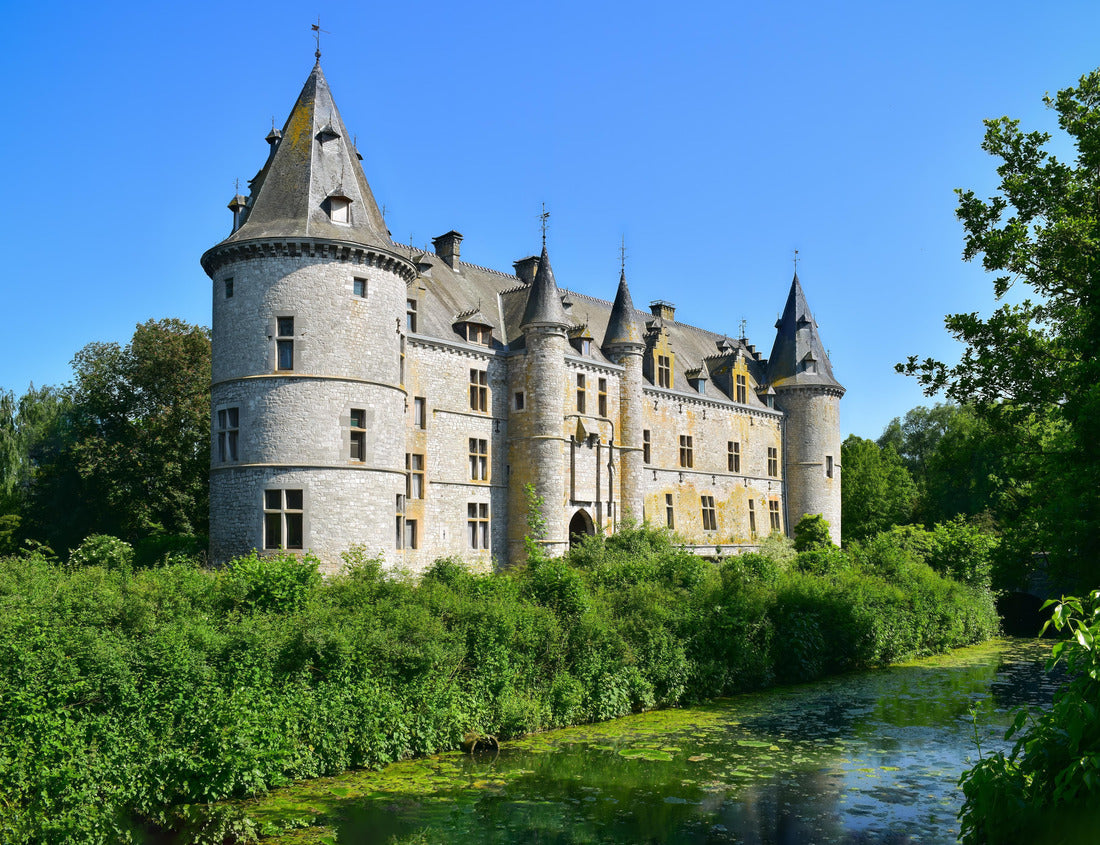 Noah Jigsaw Puzzle Castle Fallais on the Mehaigne river. Medieval fortress designed as a square with round corner towers at each angle. Braives, Liège, Wallonia, Belgium, Europe 1000 pieces