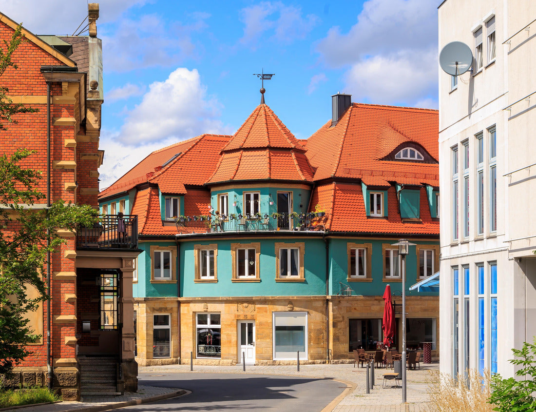 Noah Jigsaw Puzzle Historic house with round balcony in the Franconian town of Lichtenfels in Germany 1000 pieces