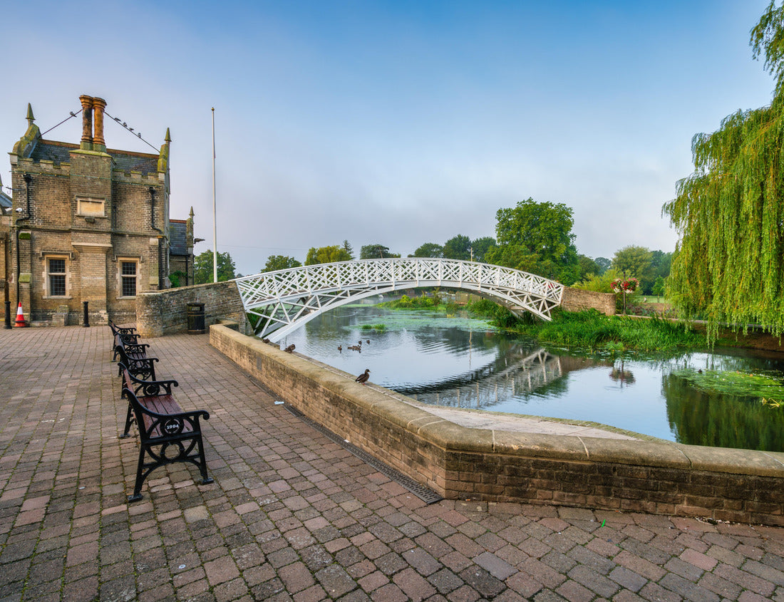 Noah Jigsaw Puzzle Chinese bridge at sunrise in Godmanchester Cambridgeshire England 1000 pieces