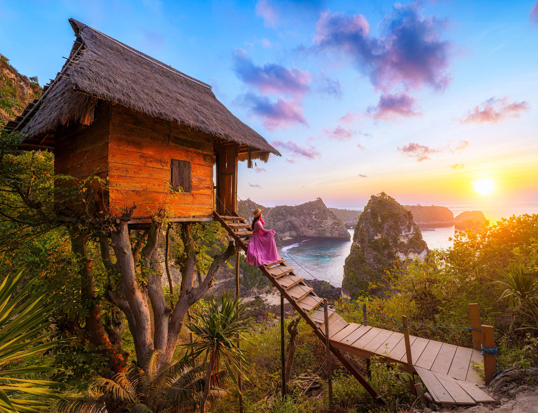 Noah Jigsaw Puzzle Happy and relaxed travel woman watching sunrise, tree house with diamond beach, Atuh beach in Nusa Penida island, Bali, Indonesia 1000 pieces