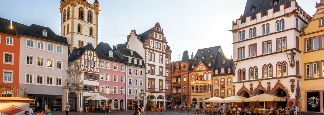 Noah Jigsaw Puzzle Colorful houses along the waterfront at the Paradise Island ferry terminal, Nassau, Bahamas Panorama 1000 Pieces