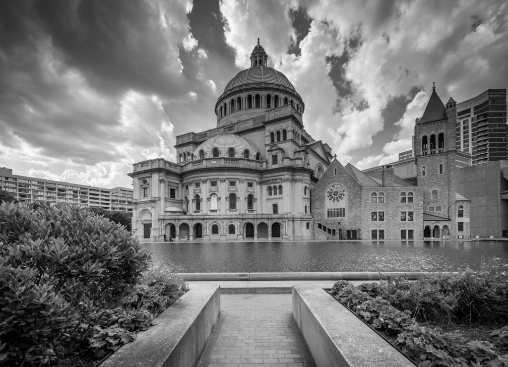 Gardens and the First Church of Christ, Scientist, in Boston, Massachusetts in black white