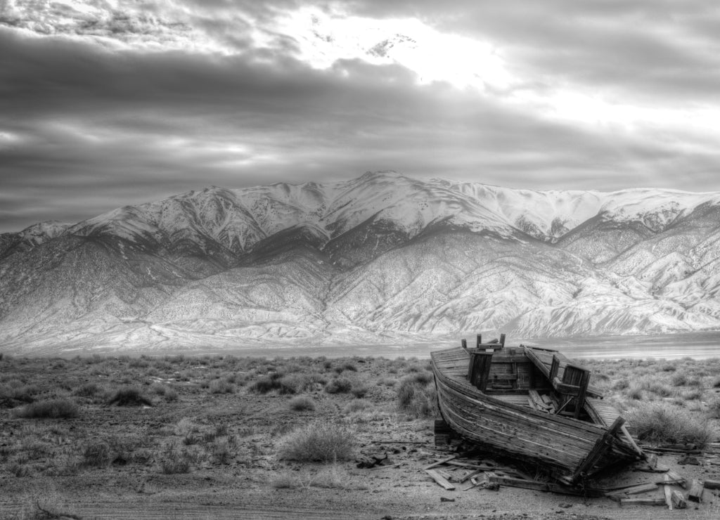 Walker Lake, Nevada in black white