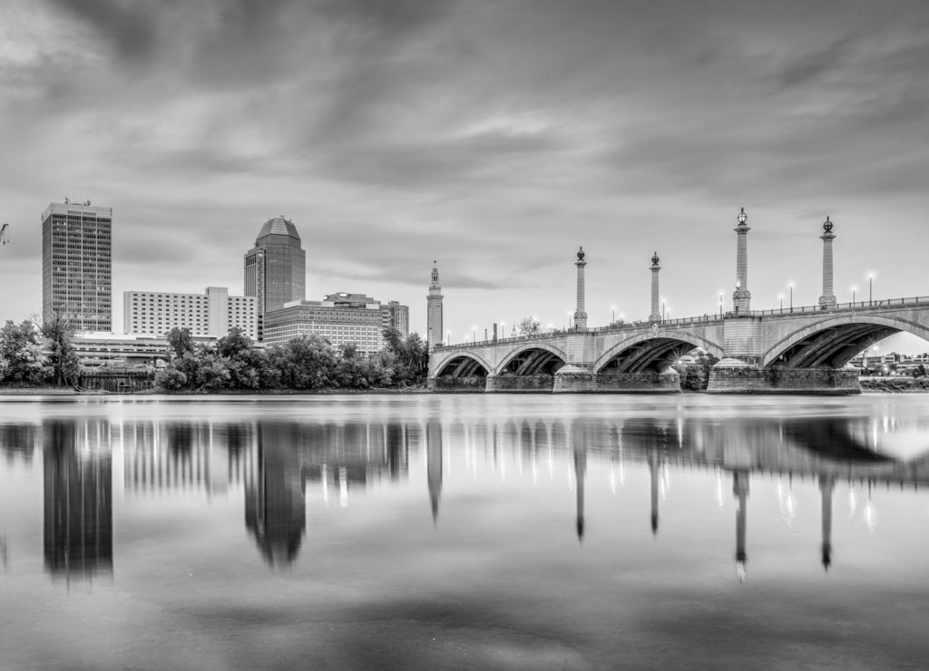 Springfield skyline, Massachusetts in black white