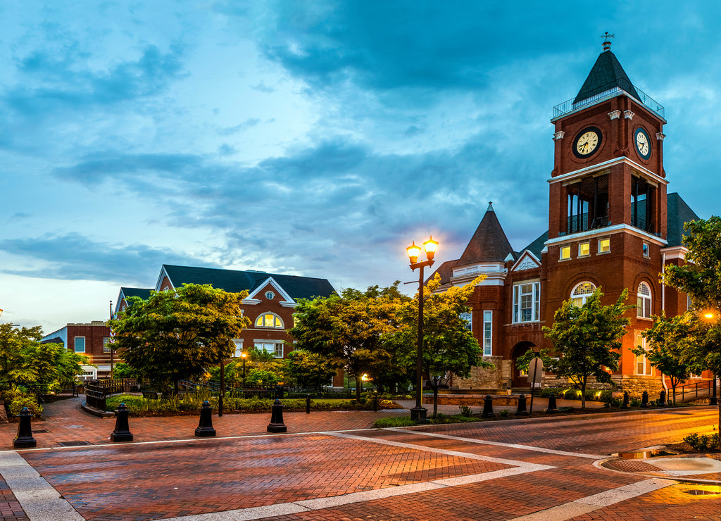 Panoramic view of town square in Dallas, Georgia, after sunset