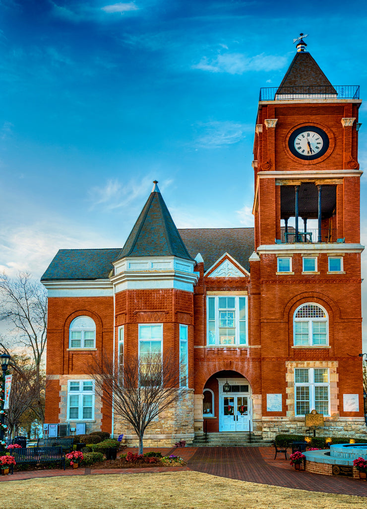 Historic small town court house building in Dallas, Georgia