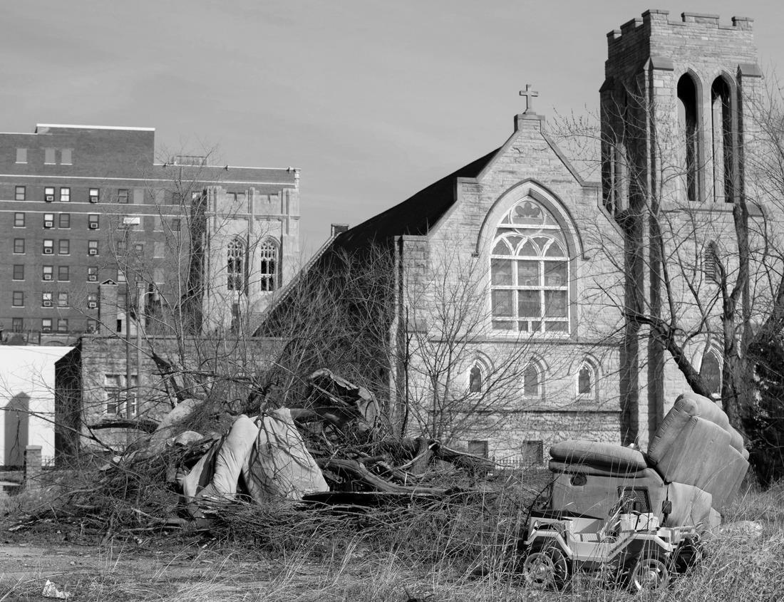 Noah Jigsaw Puzzle A beautiful shot of tire tracks on rural prairies under a Manitoba sunset in black white 1000 pieces
