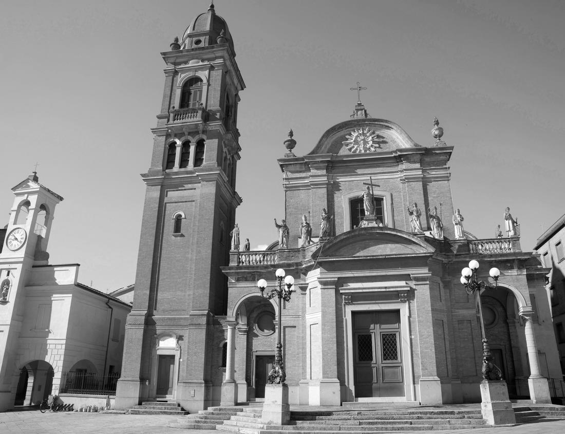 Noah Jigsaw Puzzle Landscape with tropical garden at the Monte Palace, Funchal, Madeira in black white 1000 pieces