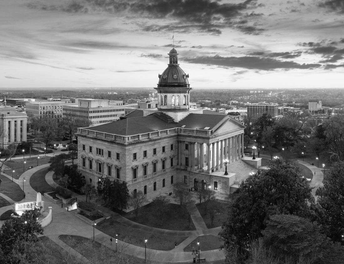 Noah Jigsaw Puzzle Salt Lake City skyline at sunset with Wasatch Mountains in the background, Utah, USA in black white 1000 pieces