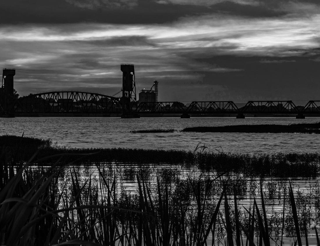 Noah Jigsaw Puzzle First State National Historical Park, Fort Christina in black white 1000 pieces