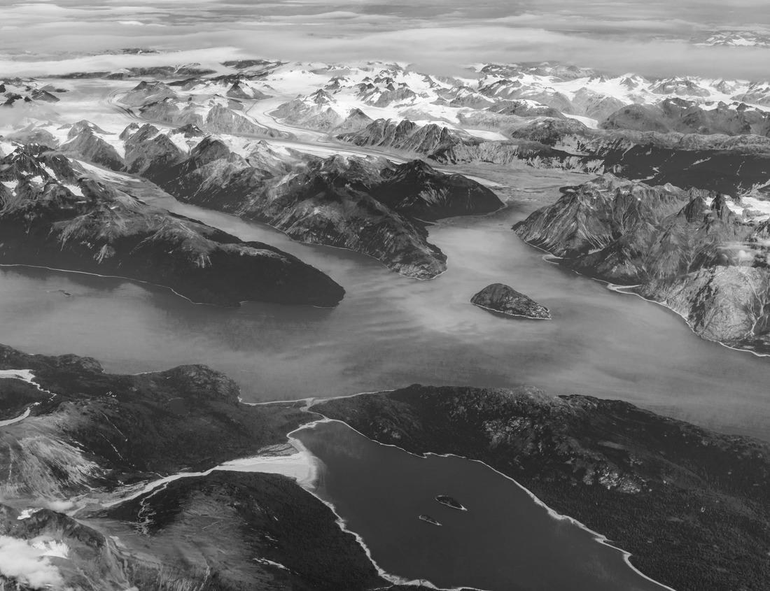 Noah Jigsaw Puzzle Old town of Amberg in the Upper Palatinate, Germany in black white 1000 pieces