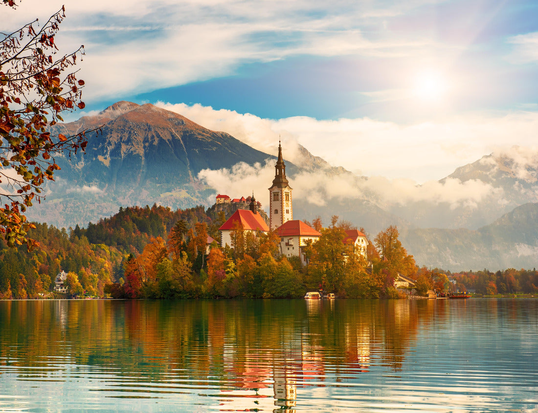 Noah Jigsaw Puzzle Church of Assumption in Lake Bled, Slovenia with blue sky and clouds in the autumn 1000 pieces