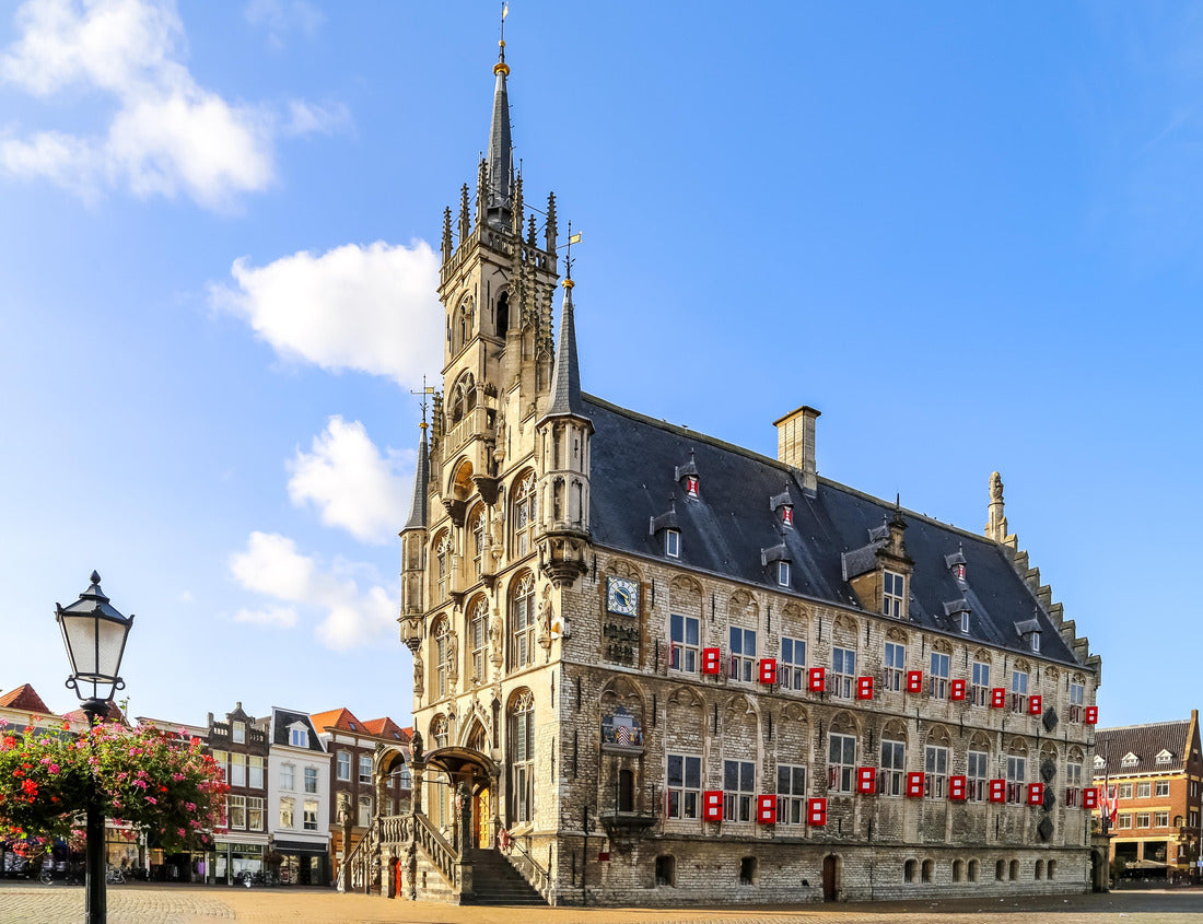 Noah Jigsaw Puzzle City hall of Gouda, Netherlands 1000 pieces