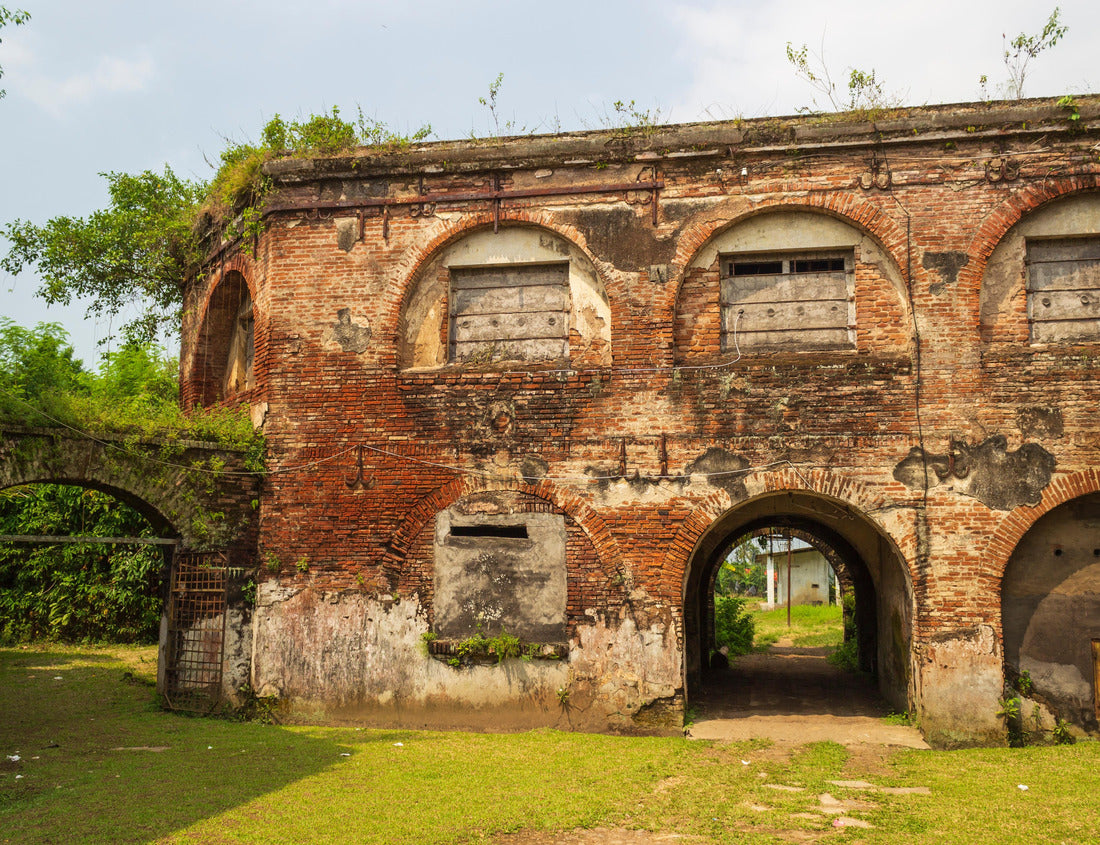 Noah Jigsaw Puzzle Fort Willem 1 is historical building at Ambarawa, Semarang, Indonesia 1000 pieces