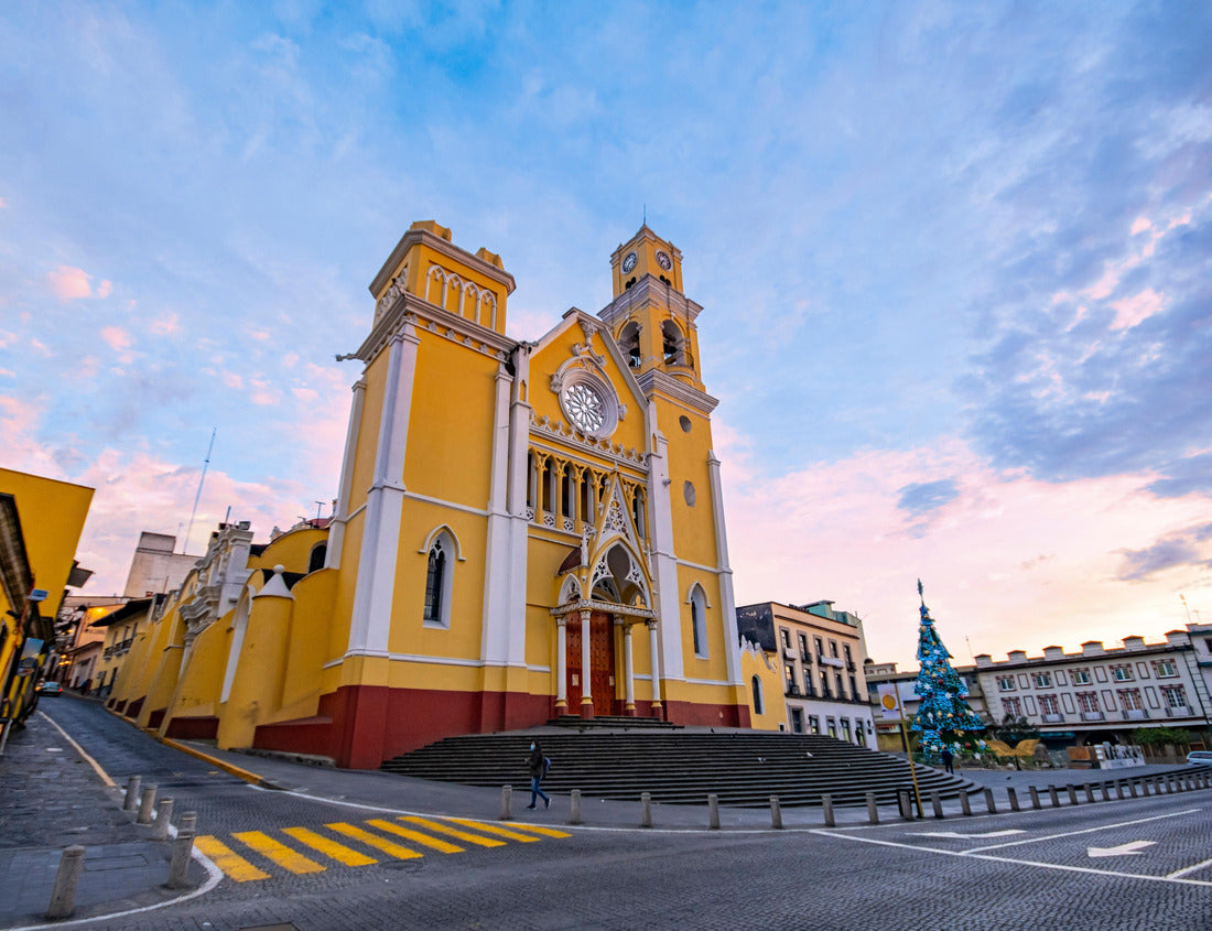 the Metropolitan Cathedral of the Immaculate Conception in the center of the city of Xalapa with a beautiful orange sunrise in the background 1000pc Puzzle