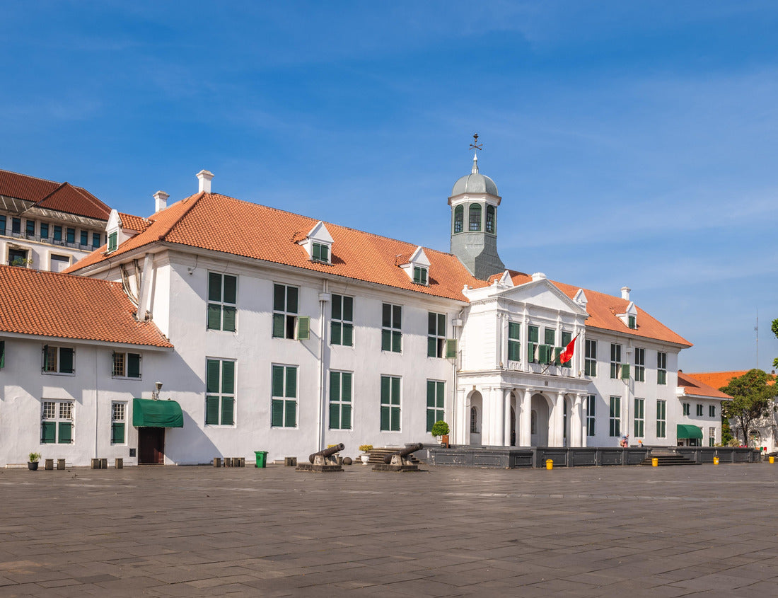 Noah Jigsaw Puzzle Jakarta History Museum, aka Fatahillah Museum or Batavia Museum, in the Old Town of Jakarta, Indonesia 1000 pieces