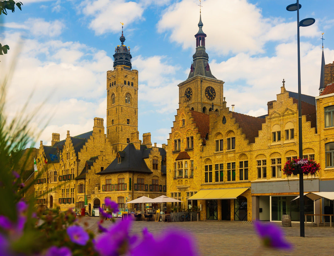 Noah Jigsaw Puzzle medieval Gothic church of St. Nicholas, town hall and old buildings on the Grote Markt, main square of Diksmuide, Belgium 1000 pieces
