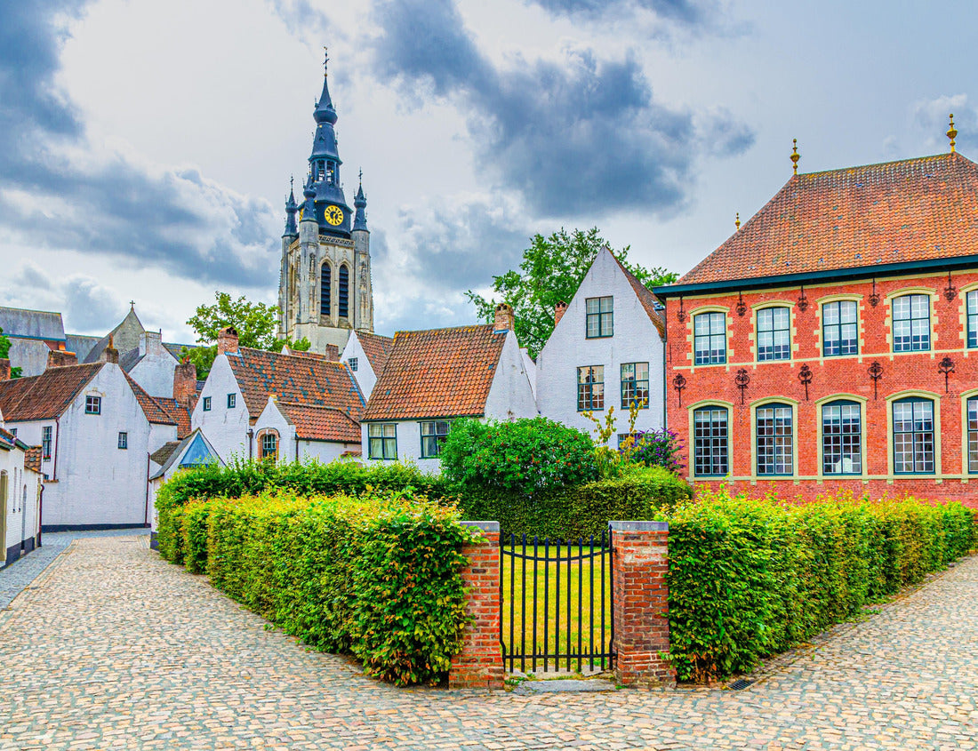 Noah Jigsaw Puzzle Beguinage Courtrai, Begijnhof van Kortrijk, White Houses and Sint-Annazaal museum in the historic center of Kortrijk, background of St. Martin's Church, West Flanders province, Flemish Region, Belgium 1000 pieces