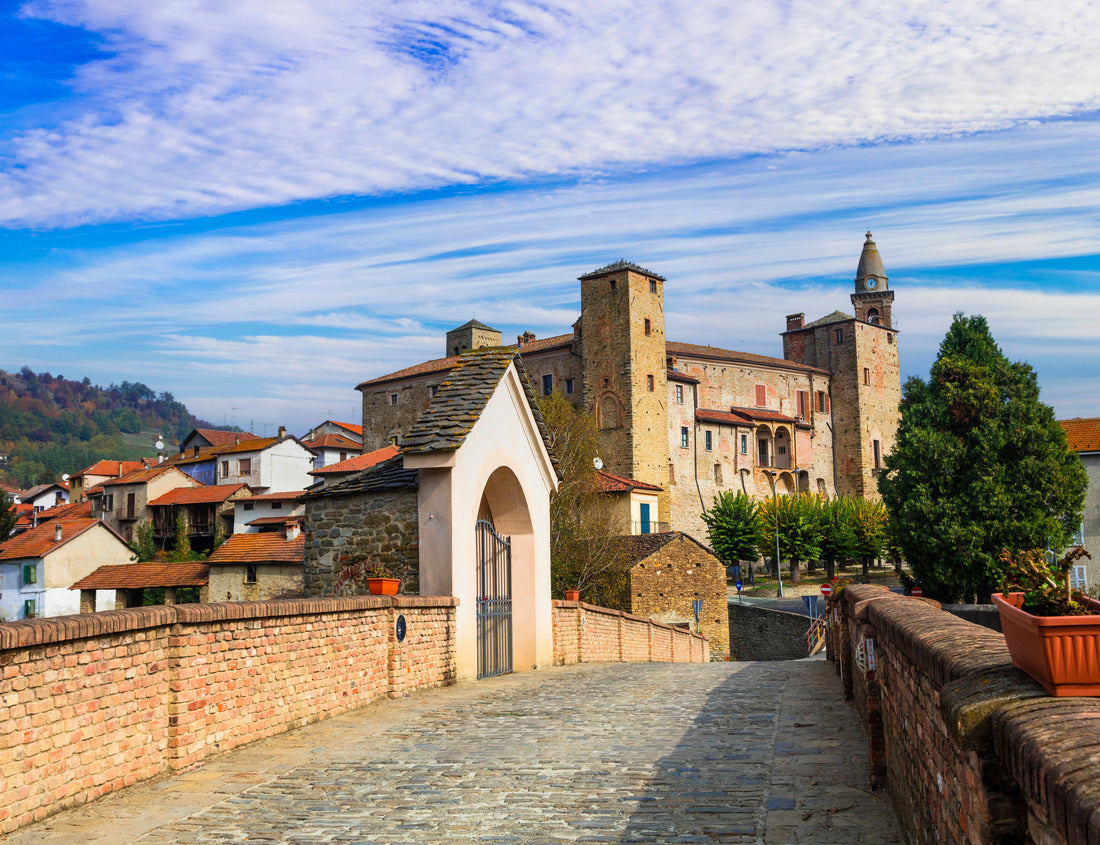 Noah Jigsaw Puzzle Italy. impressive medieval Bormida monastery and castle in the Asti region in Piedmont (Piemont) 1000 pieces