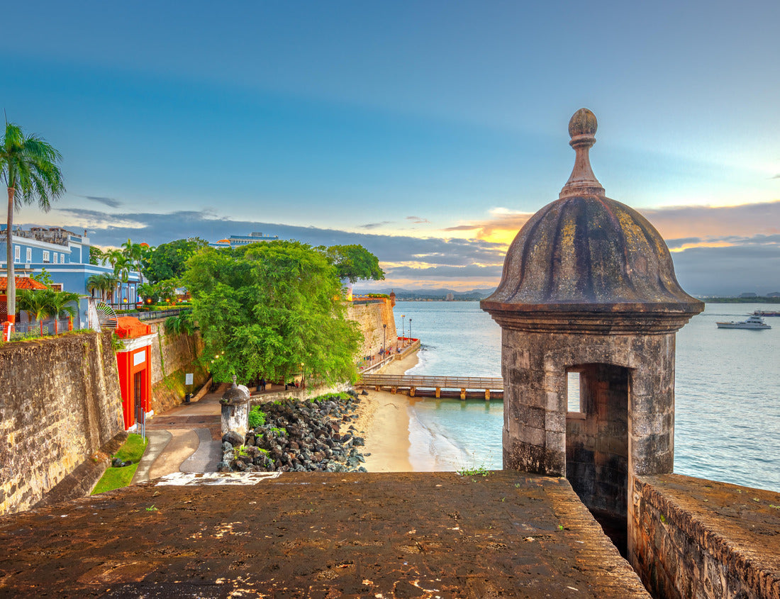 San Juan, Puerto Rico Caribbean coast along Paseo de la Princesa at dusk 1000pc Puzzle