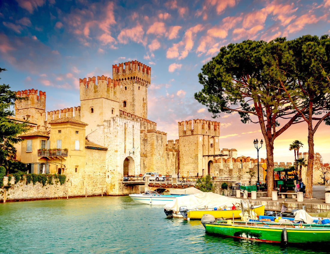 Old city of Sirmione, Lake Garda, Italy 1000pc Puzzle