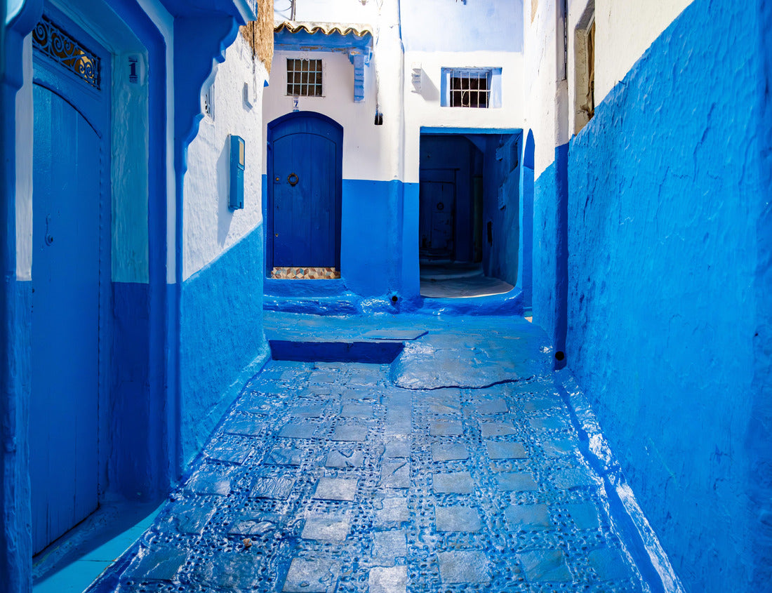 Noah Jigsaw Puzzle Night in Medina alleys and stairs of Chefchaouen, the famous Blue Pearl of Morocco or Blue City. Chaouen is noted for its buildings in shades of blue, UNESCO heritage 1000 pieces