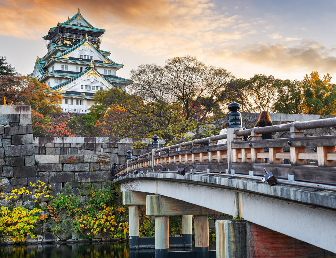 Osaka, Japan at Osaka Castle's main keep during autumn 1000pc Puzzle