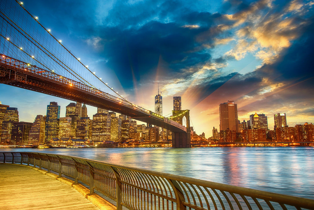 Noah Jigsaw Puzzle Manhattan, New York City. Spectacular view of the city at sunset 2000 pieces