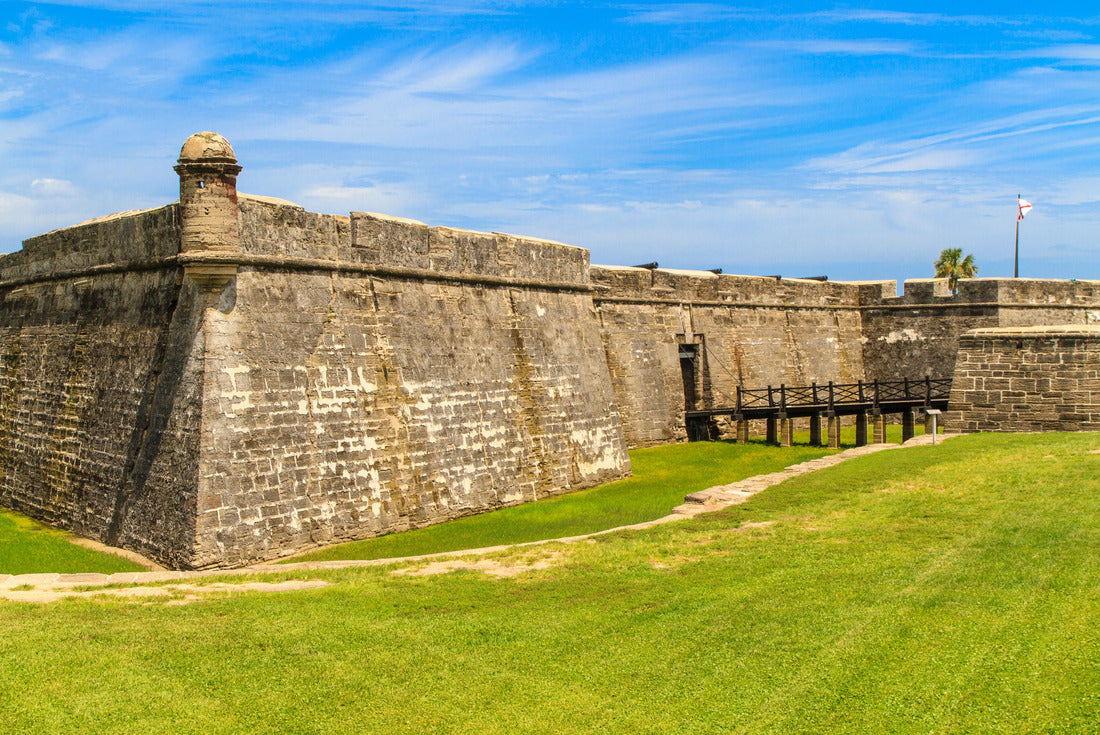 Noah Jigsaw Puzzle St. Augustine Fort, Castillo de San Marcos National Monument, Florida 2000 pieces