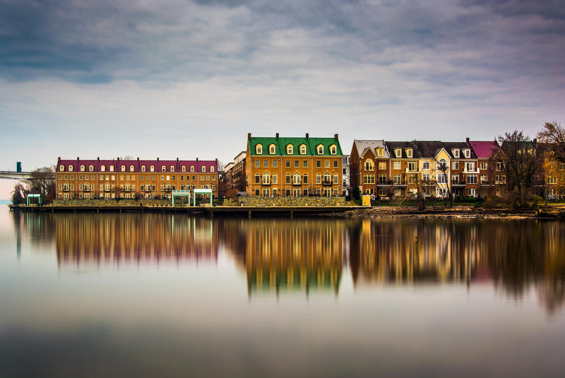 Noah Jigsaw Puzzle Reflections of waterfront buildings along the Potomac River in Alexandria, Virginia 2000 pieces