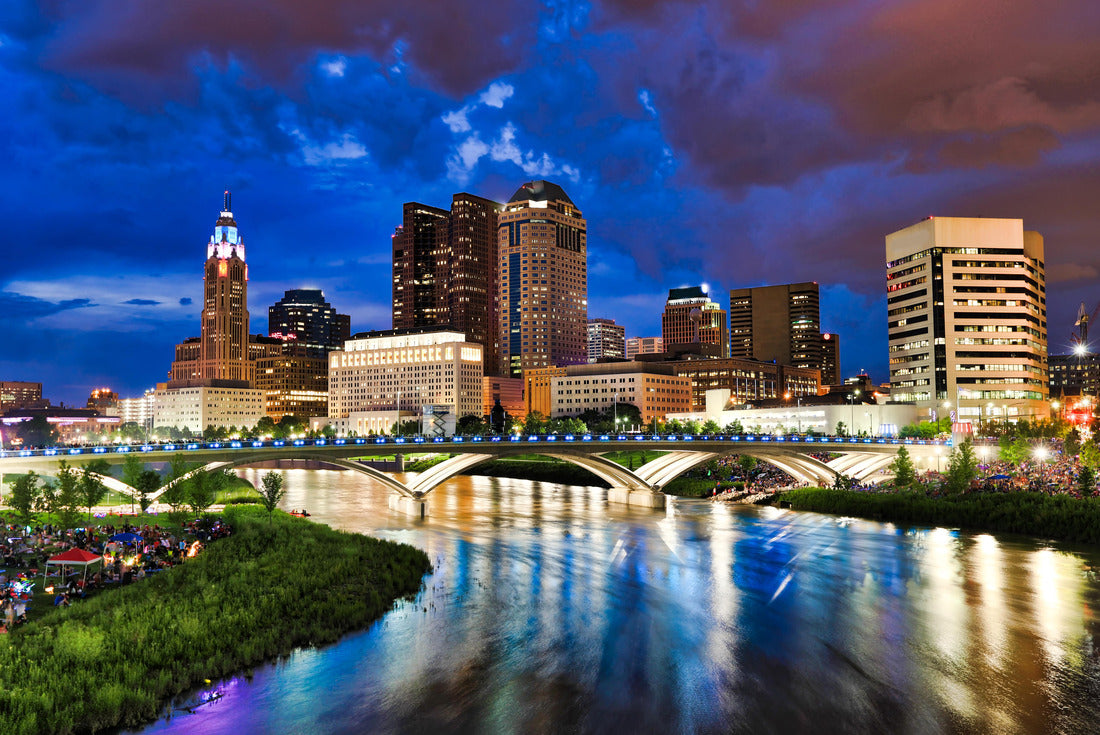 Noah Jigsaw Puzzle People gather along the Scioto River in Columbus, Ohio, in anticipation of the annual red, white and boom fireworks display 2000 pieces