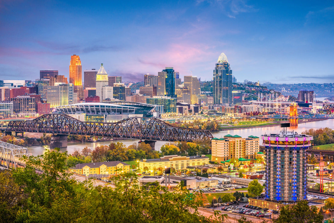 Noah Jigsaw Puzzle Cincinnati, Ohio, USA skyline at dusk 2000 pieces