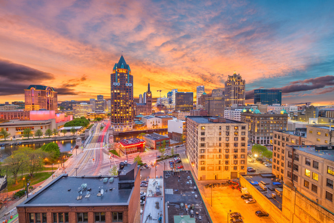 Noah Jigsaw Puzzle Milwaukee, Wisconsin, USA downtown skyline at dusk 2000 pieces