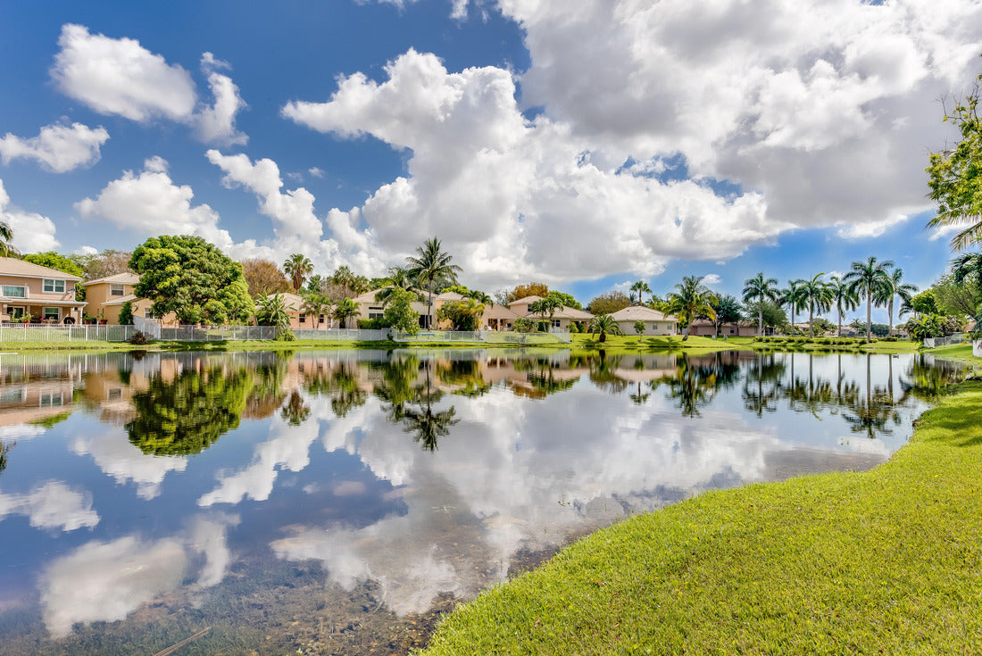 Noah Jigsaw Puzzle Coconut Creek FL: View of a lake and surrounding homes 2000 pieces