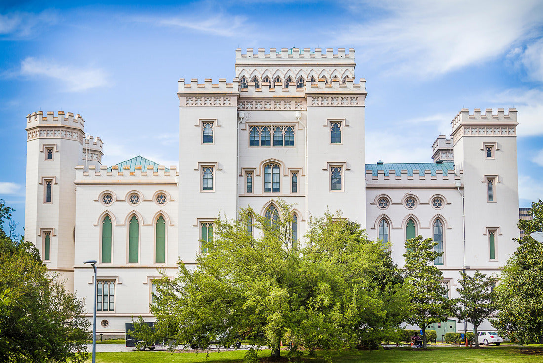 Noah Jigsaw Puzzle Old LA State Capitol Building in Baton Rouge, Louisiana, USA 2000 pieces