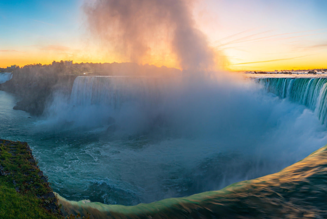 Sunrise at Niagara Falls. View from the Canadian side 2000pc Puzzle