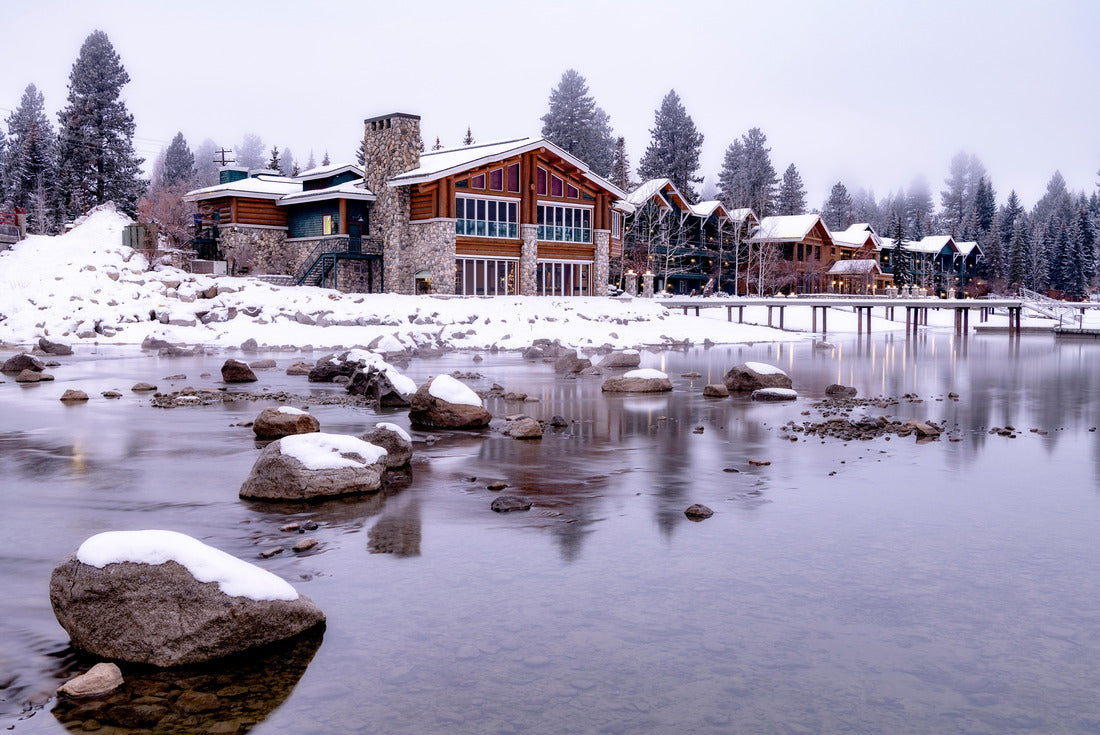 Hotel on the edge of an Idaho mountain lake in winter 2000pc Puzzle