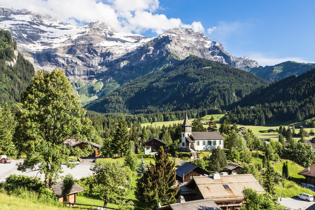 The Diablerets village in Canton Vaud in Switzerland 2000pc Puzzle