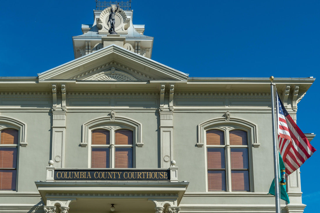 The Columbia County Courthouse in Dayton, Washington 2000pc Puzzle