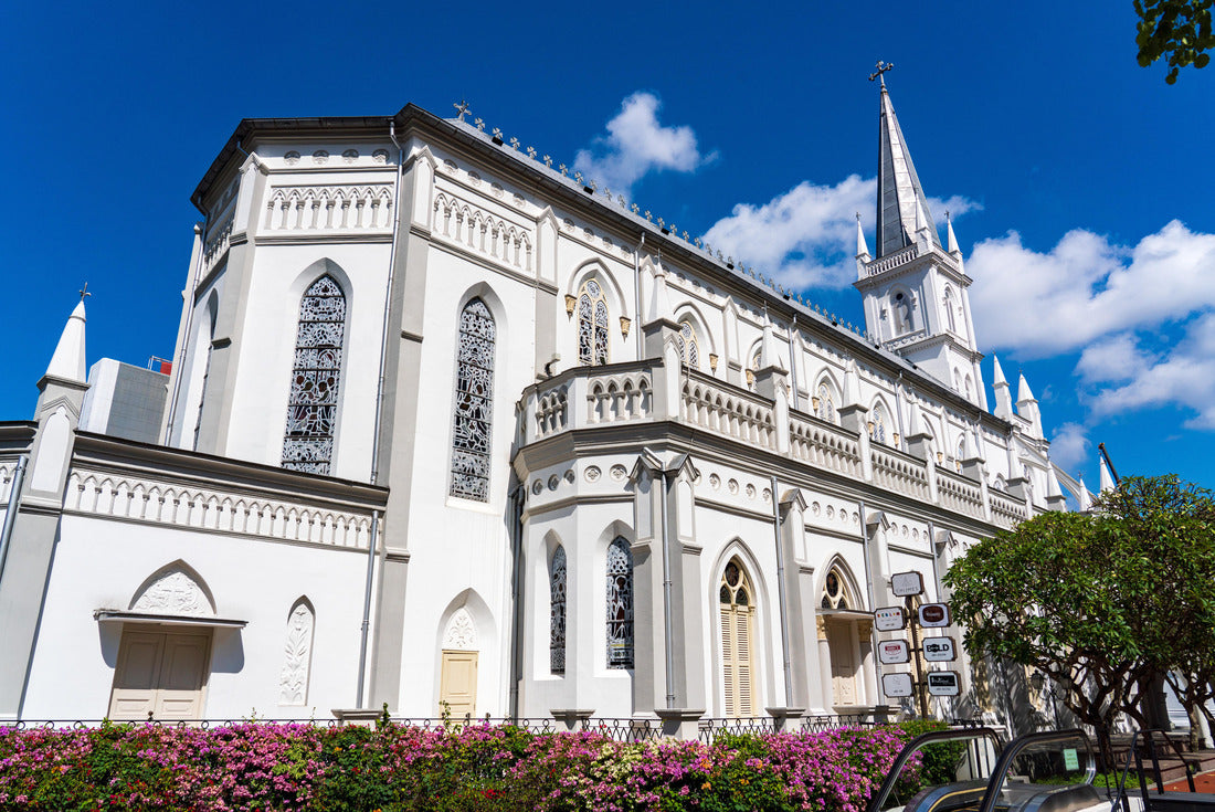 Noah Jigsaw Puzzle Chijmes church at Singapore with blue sky background 2000 pieces