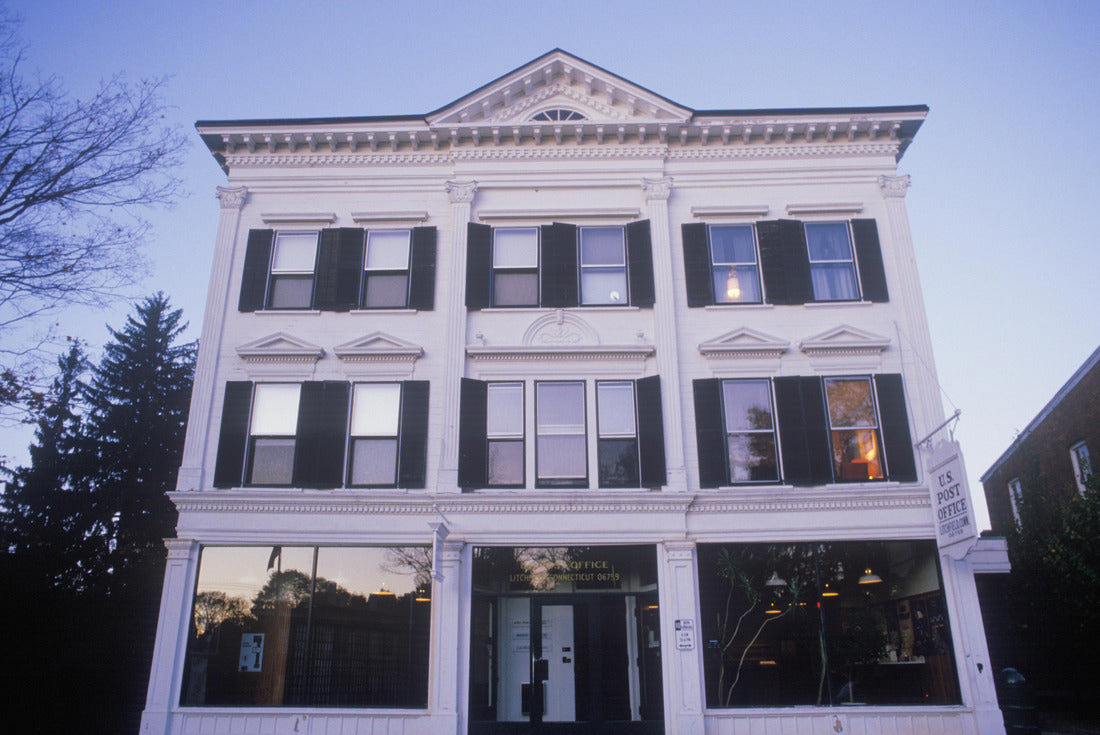 Noah Jigsaw Puzzle Historical U.S. Post Office, Litchfield, Connecticut 2000 pieces